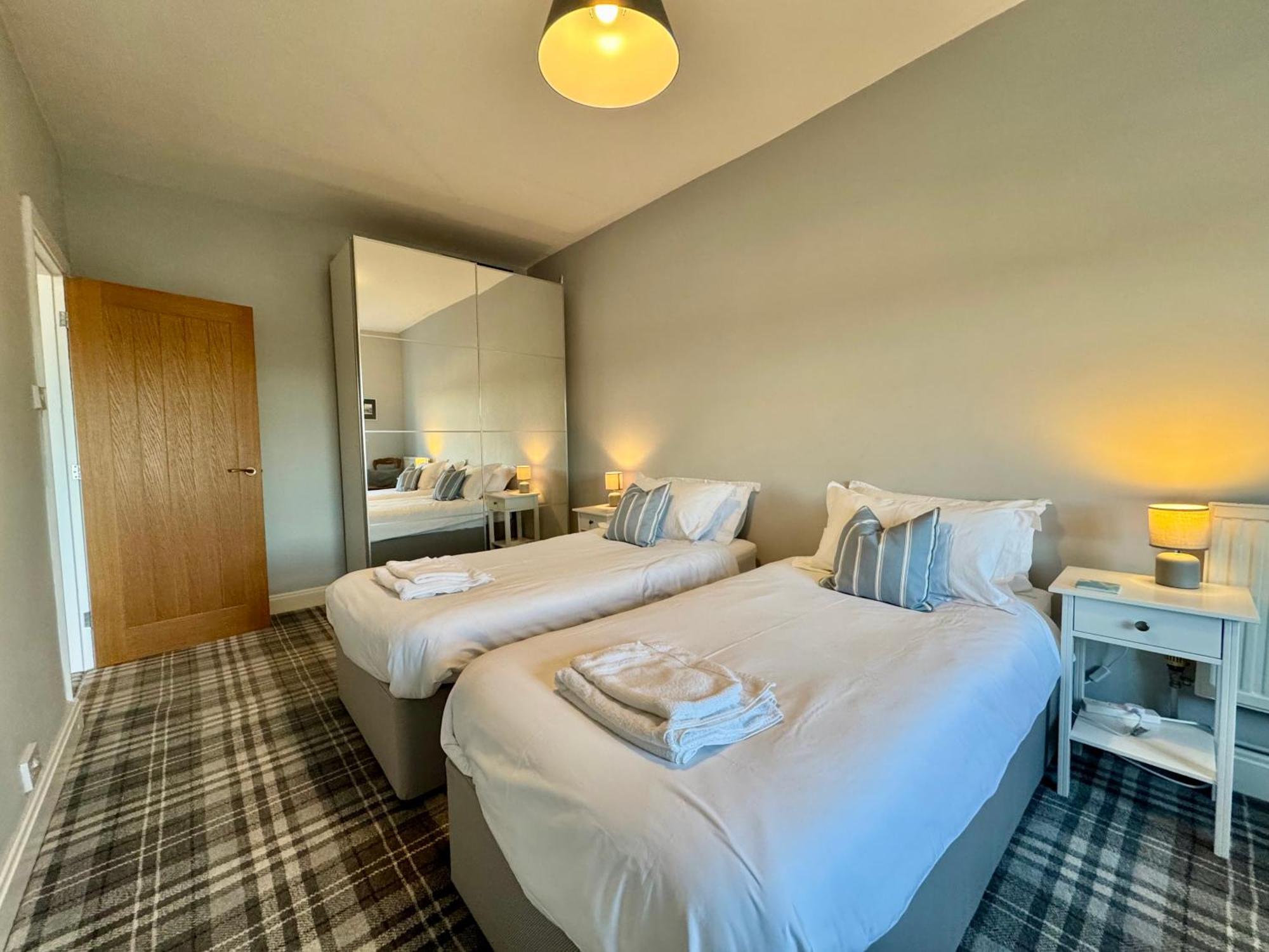 Lagoon View - Sea View- Pet Friendly - 2 Bed Apt - En-Suite Trearddur Exterior foto