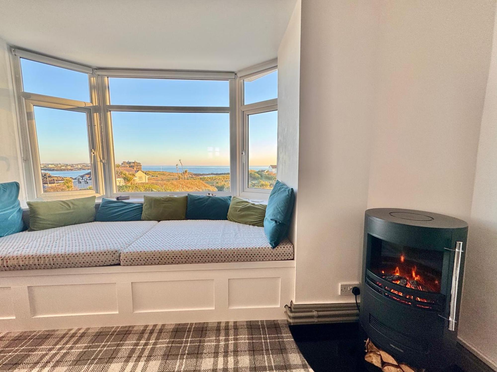 Lagoon View - Sea View- Pet Friendly - 2 Bed Apt - En-Suite Trearddur Exterior foto